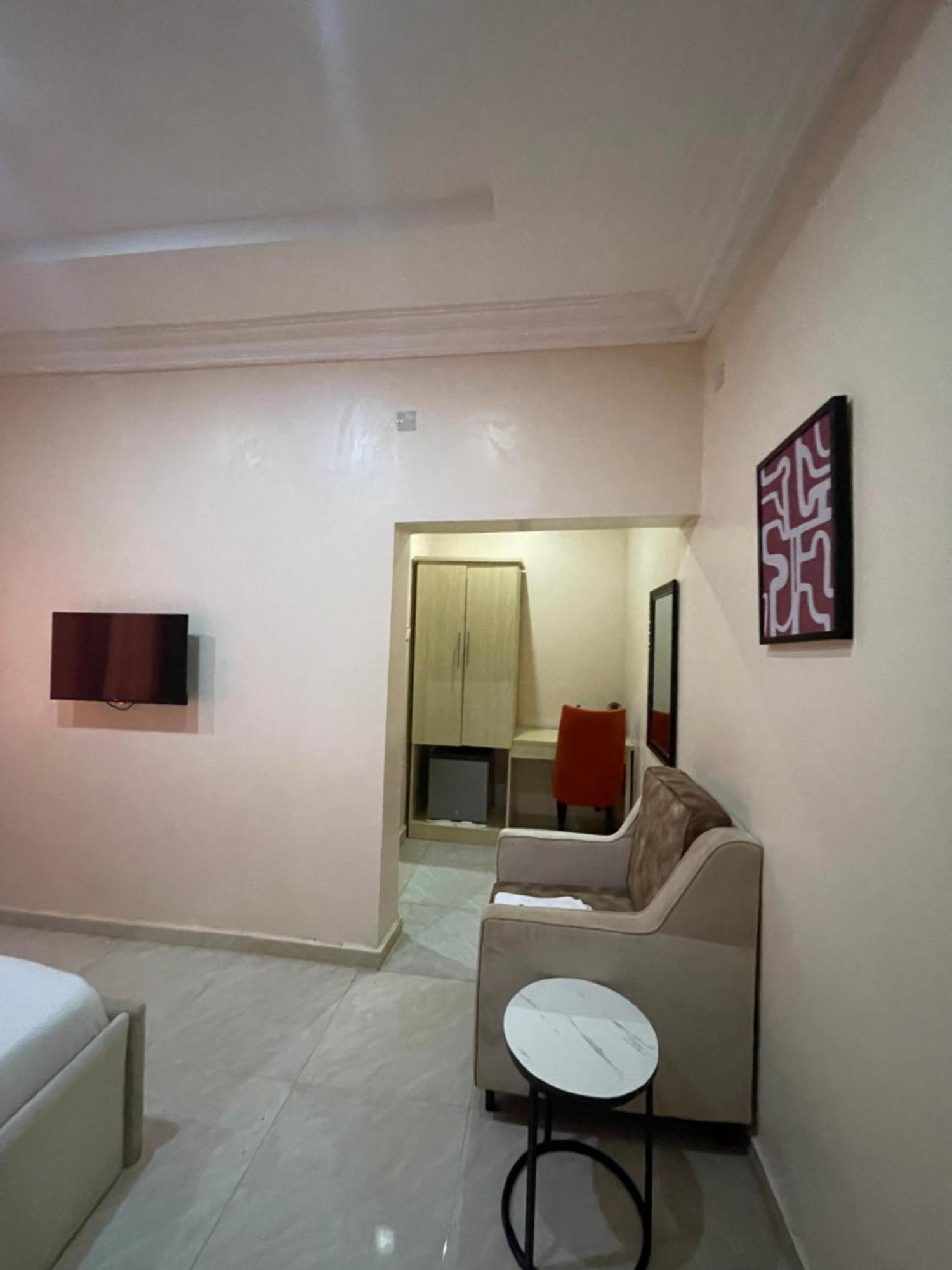 Nexus Xpress Hotel อาบูจา ภายนอก รูปภาพ