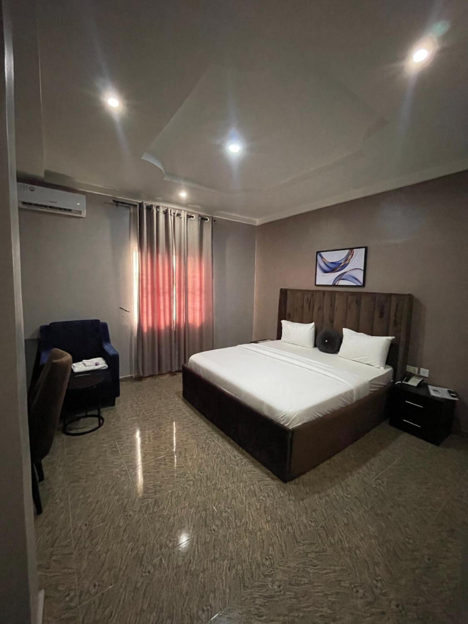 Nexus Xpress Hotel อาบูจา ภายนอก รูปภาพ