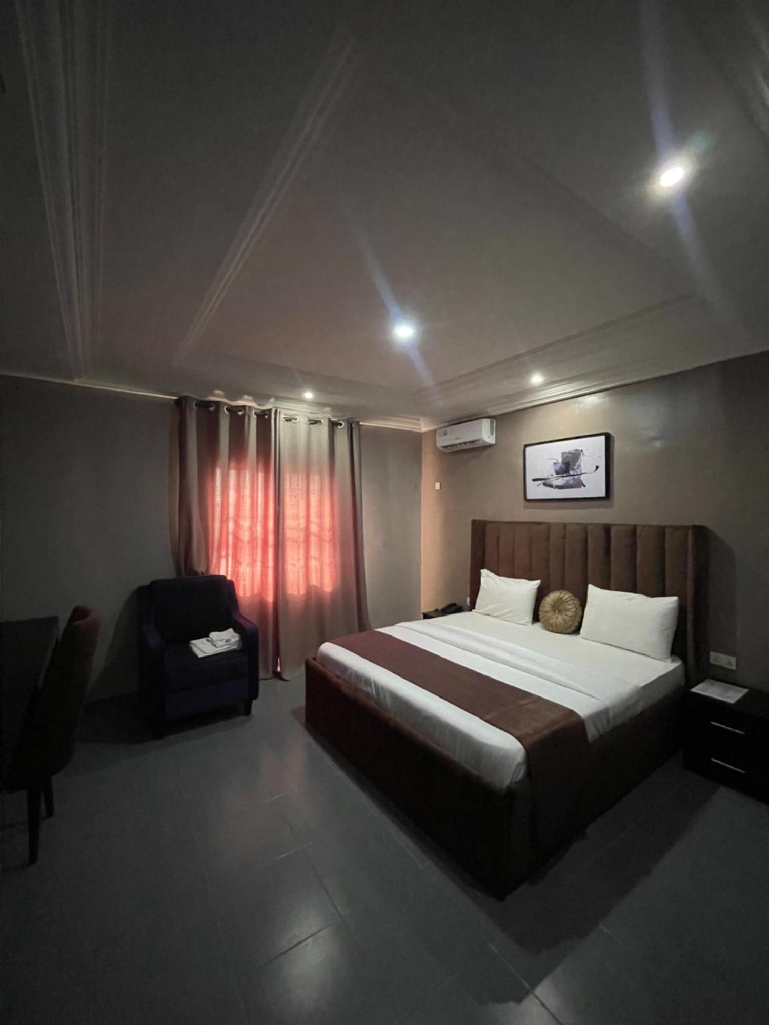 Nexus Xpress Hotel อาบูจา ภายนอก รูปภาพ