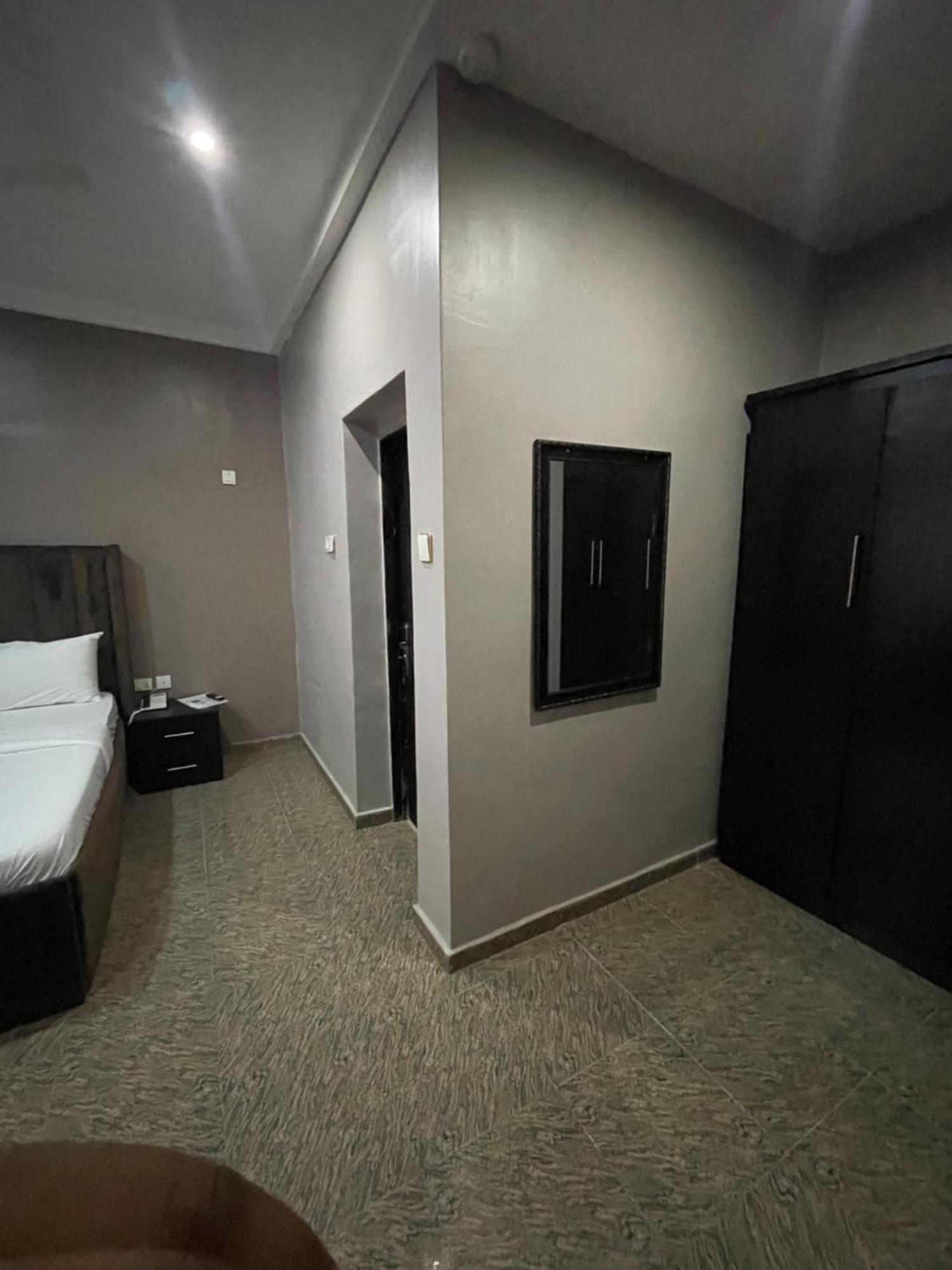 Nexus Xpress Hotel อาบูจา ภายนอก รูปภาพ