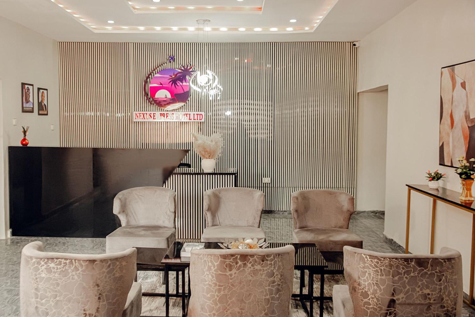 Nexus Xpress Hotel อาบูจา ภายนอก รูปภาพ